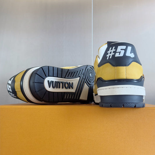 2025 250318 New high quality new color board shoes