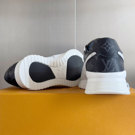 2025 250318 New high quality new color board shoes